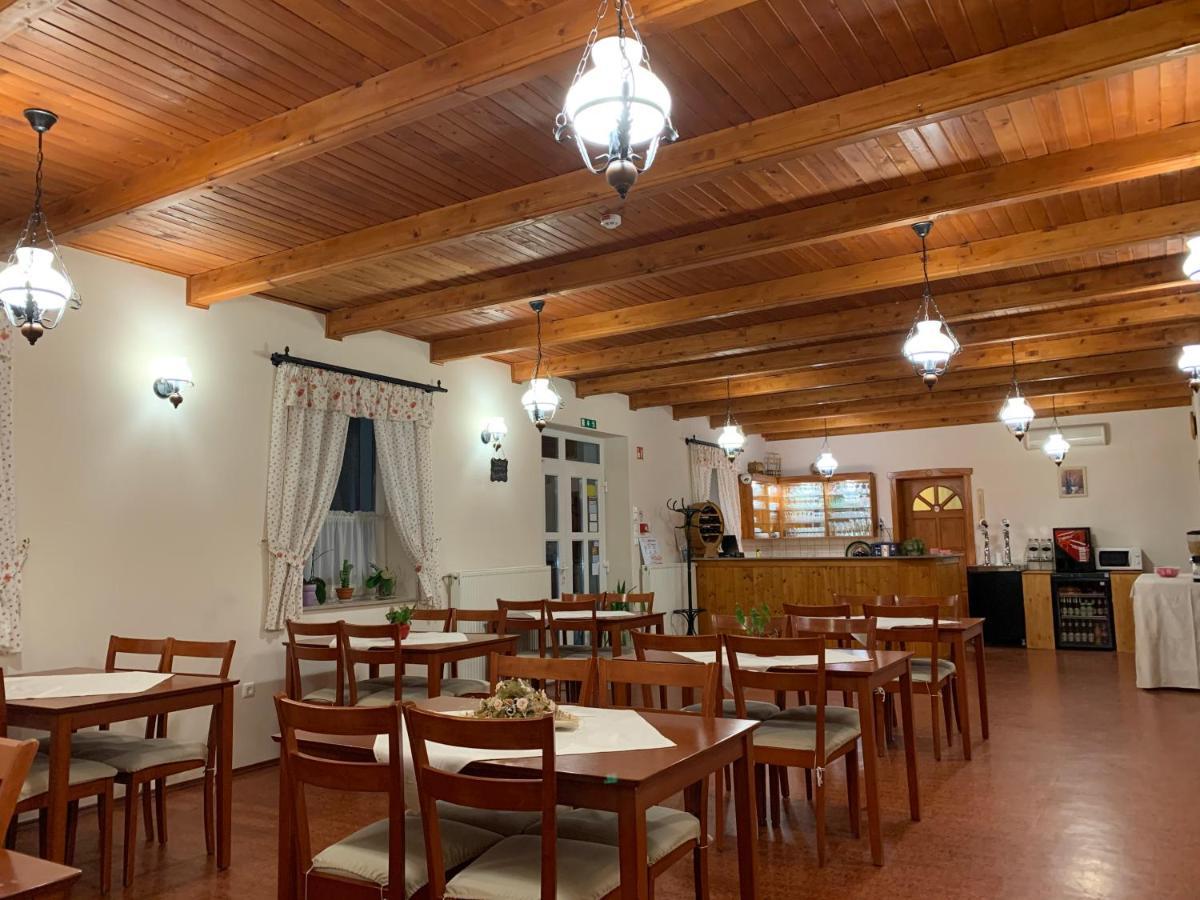 Dunavarsány Anna Panzio酒店 外观 照片